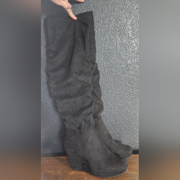 Chinese Laundry Black Faux Suede Over the Knee Slouch Wedge Heel Boot - size 8.5 - Picture 6 of 16